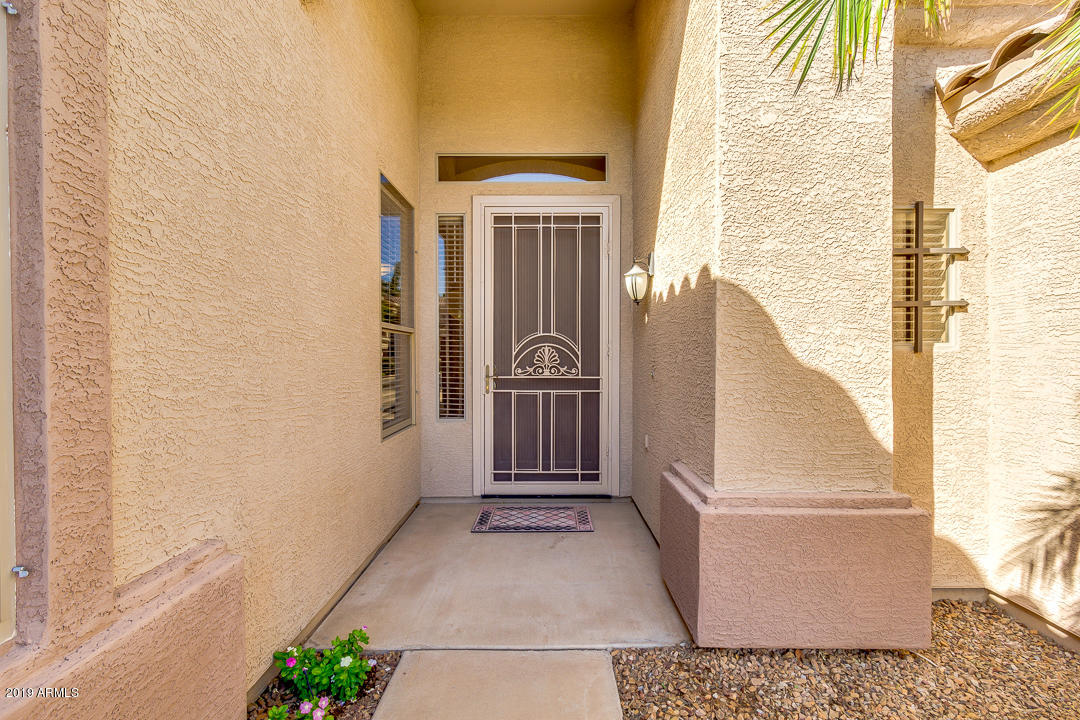1674 East Spur Street Gilbert, AZ 85296 - Photo 3 of 26 04-Spur