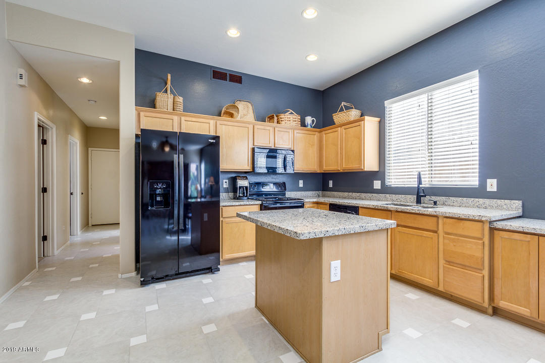 1674 East Spur Street Gilbert, AZ 85296 - Photo 8 of 26 15-Spur