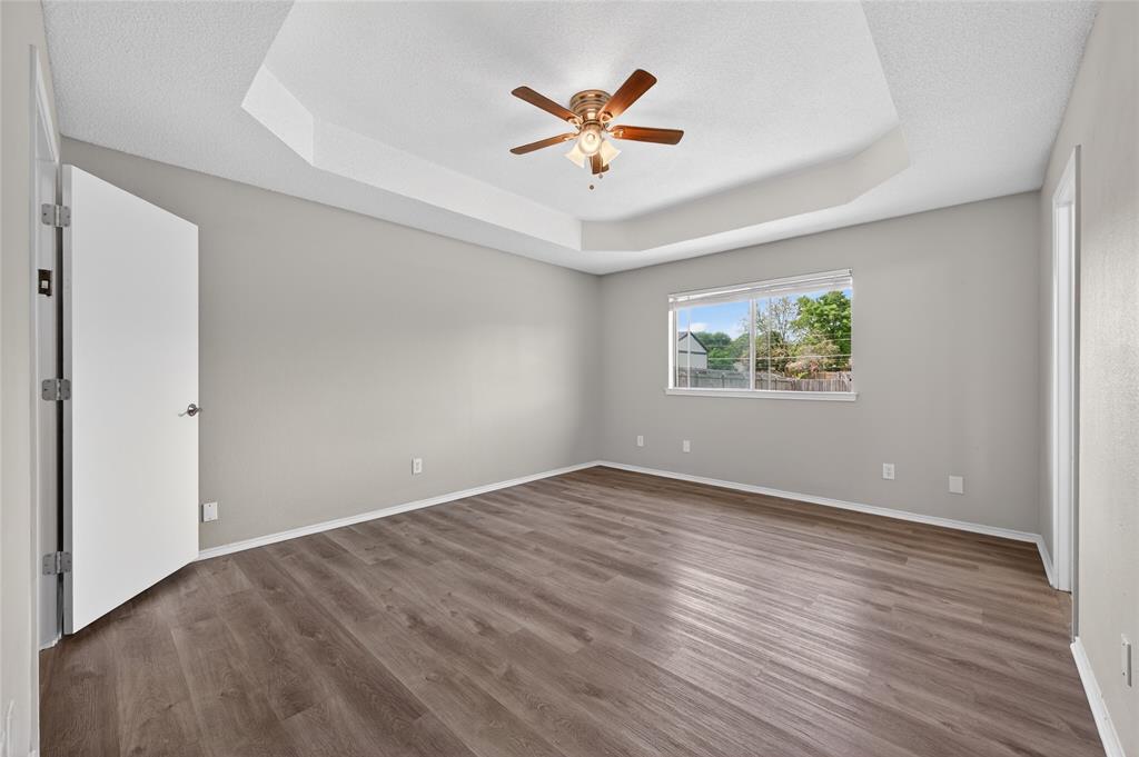 6637 Whitley Road Watauga, TX 76148 - Photo 15 of 37