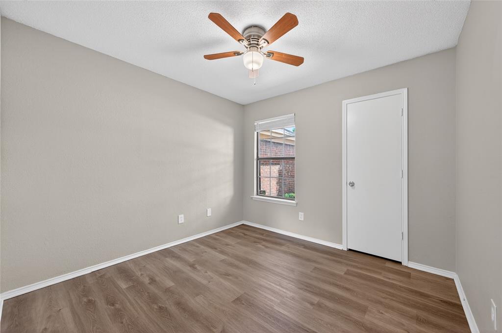 6637 Whitley Road Watauga, TX 76148 - Photo 20 of 37