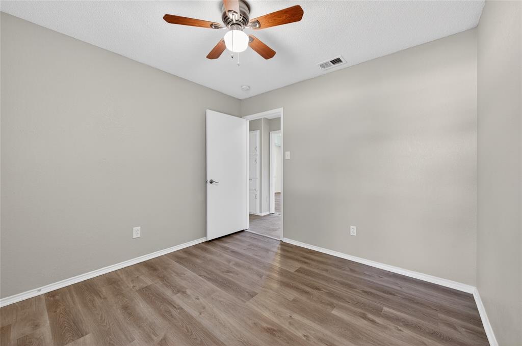 6637 Whitley Road Watauga, TX 76148 - Photo 21 of 37