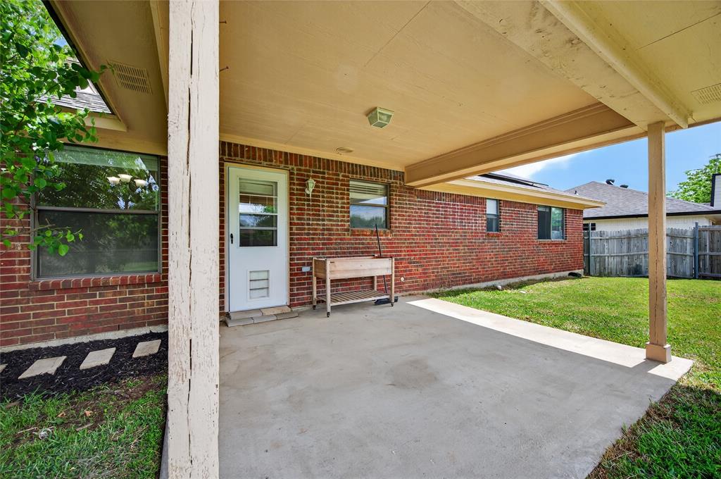 6637 Whitley Road Watauga, TX 76148 - Photo 26 of 37