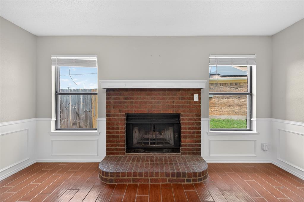 6637 Whitley Road Watauga, TX 76148 - Photo 8 of 37