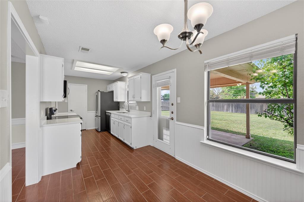 6637 Whitley Road Watauga, TX 76148 - Photo 10 of 37