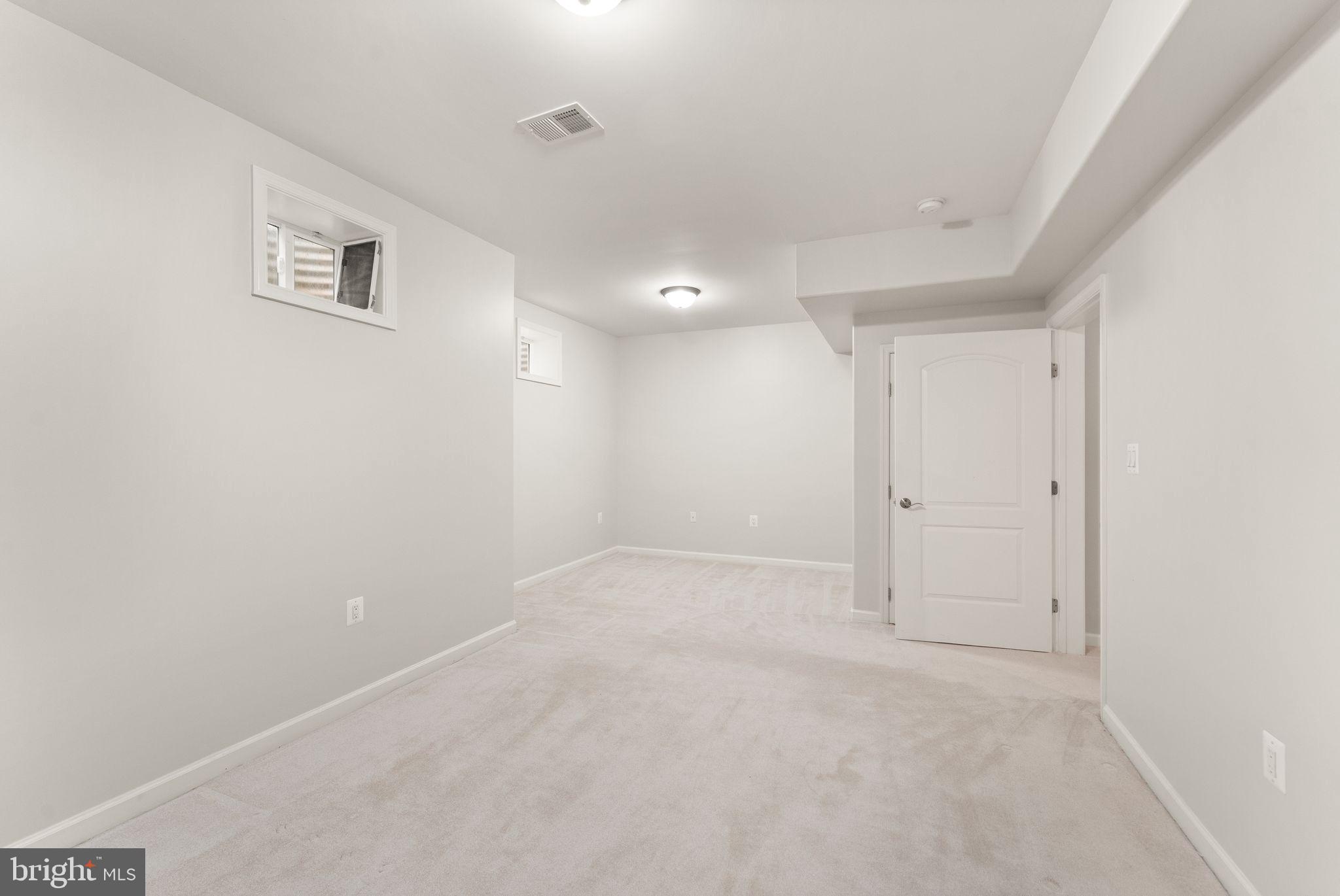 3906 Estel Road Fairfax, VA 22031 - Photo 105 of 122 a view of an empty room
