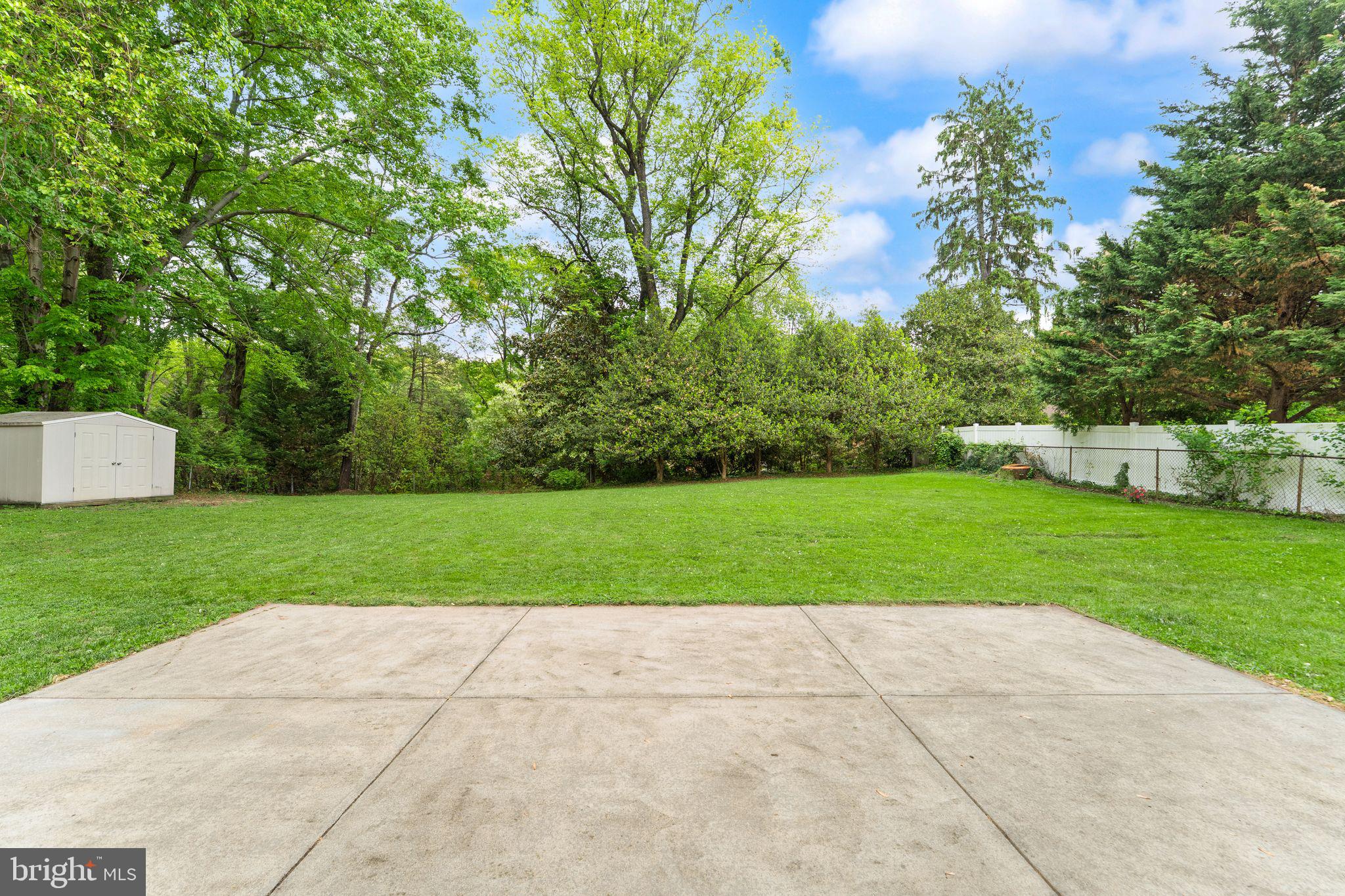 3906 Estel Road Fairfax, VA 22031 - Photo 110 of 122 a view of a back yard