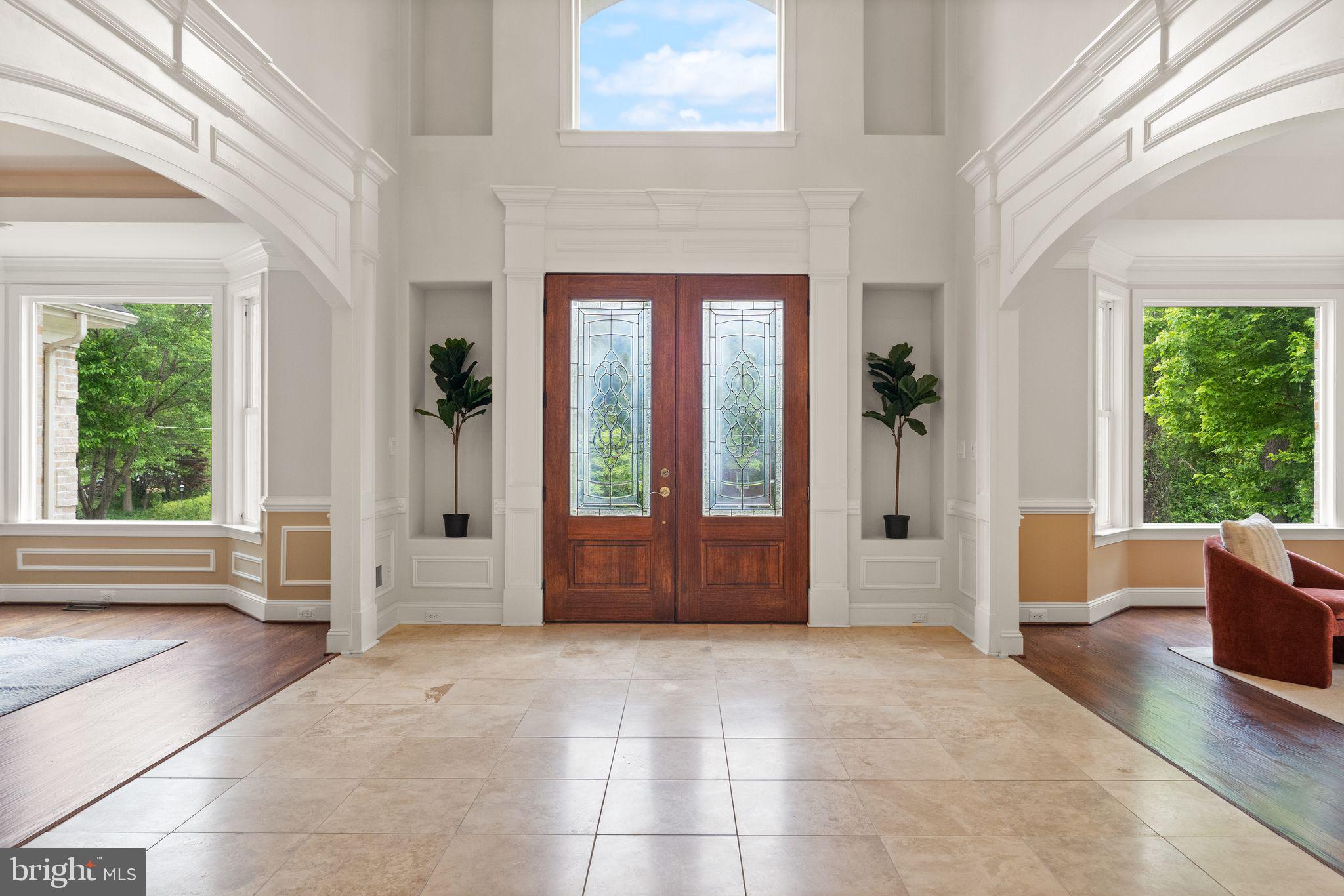 3906 Estel Road Fairfax, VA 22031 - Photo 11 of 122 a view of an entryway with a livingroom