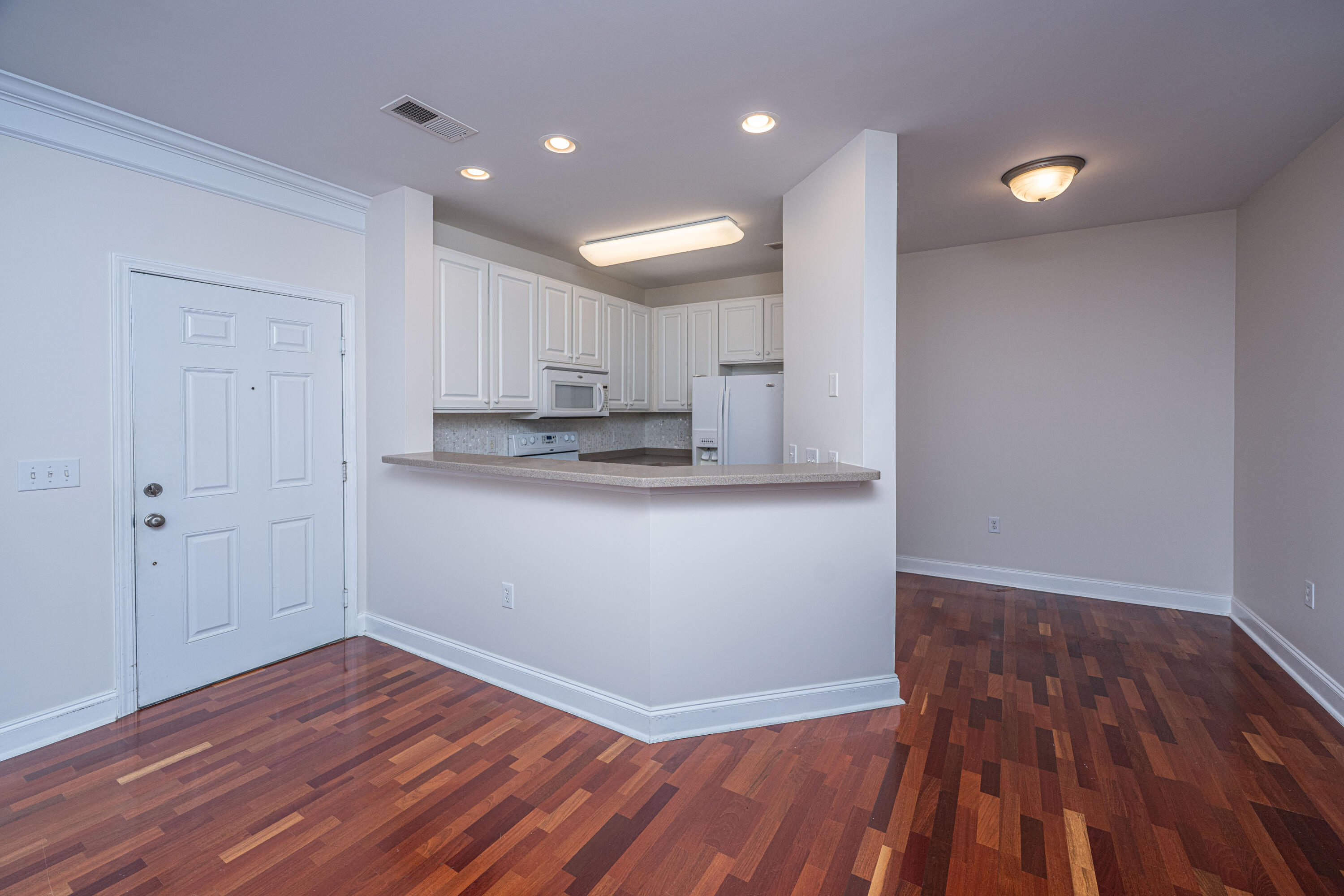 1319 Basildon Road Mount Pleasant, SC 29466 - Photo 8 of 63 1319BasildonRd0011