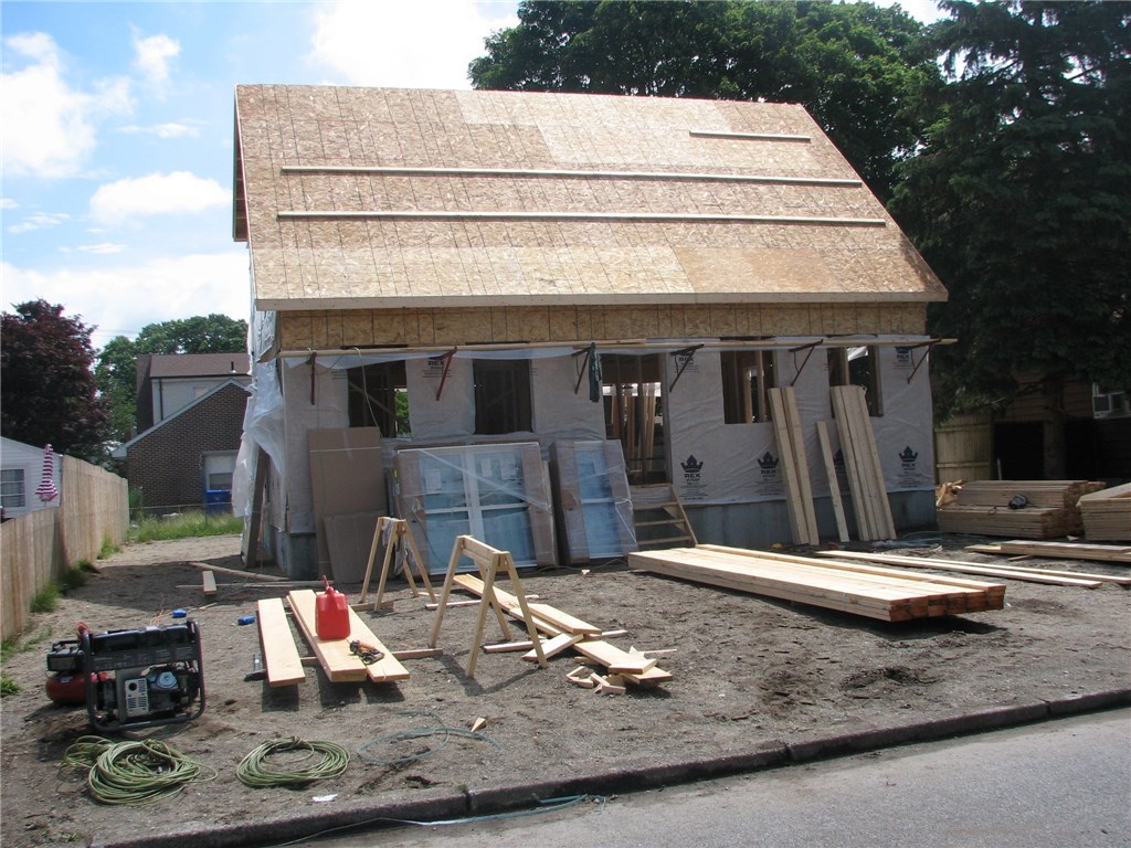 93 Maplecrest Drive Pawtucket, RI 02861 - Photo 3 of 8 FRONT