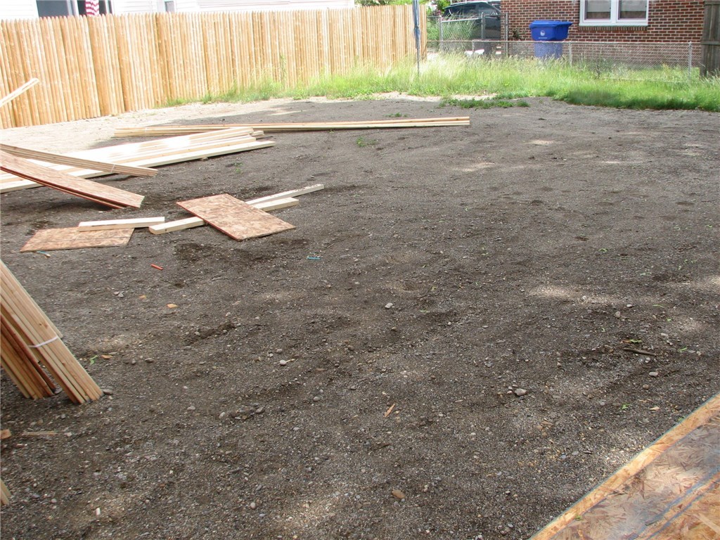 93 Maplecrest Drive Pawtucket, RI 02861 - Photo 8 of 8 YARD
