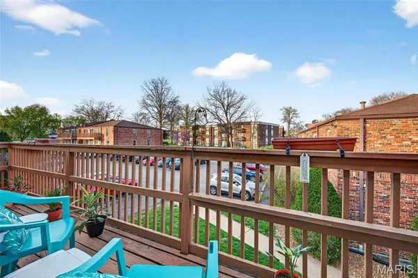 $135,000 | 4294 Chateau De Ville Drive, Unit H, St. Louis, MO 63129