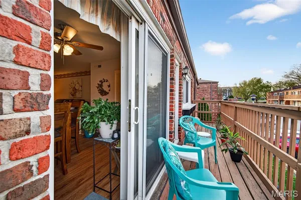 $135,000 | 4294 Chateau De Ville Drive, Unit H, St. Louis, MO 63129