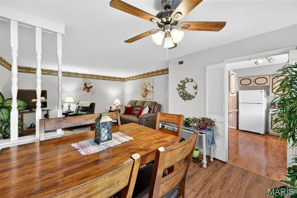 $135,000 | 4294 Chateau De Ville Drive, Unit H, St. Louis, MO 63129