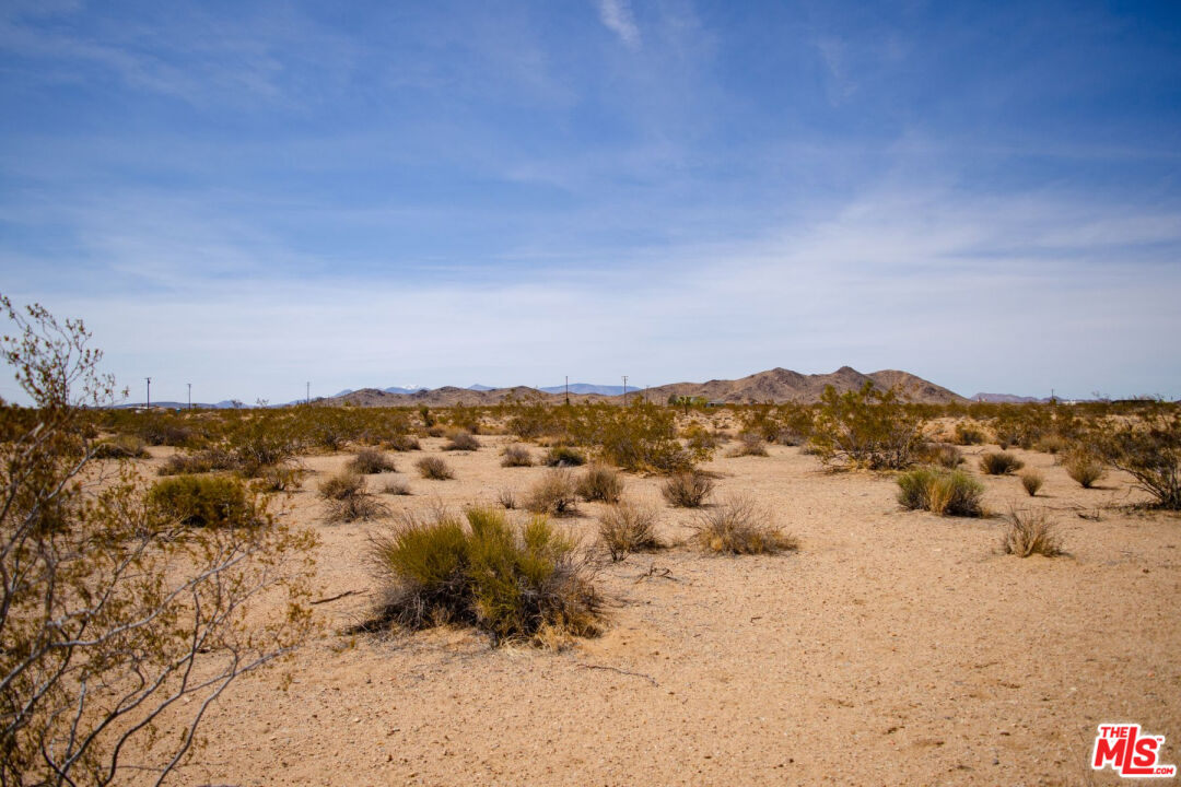 0 Vía Maria Joshua Tree, CA 92252 - Photo 8 of 13 a view of a large body of water and mountain view