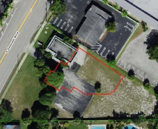 $1,500,000 | 2860 South Seacrest Boulevard, Boynton Beach, FL 33435