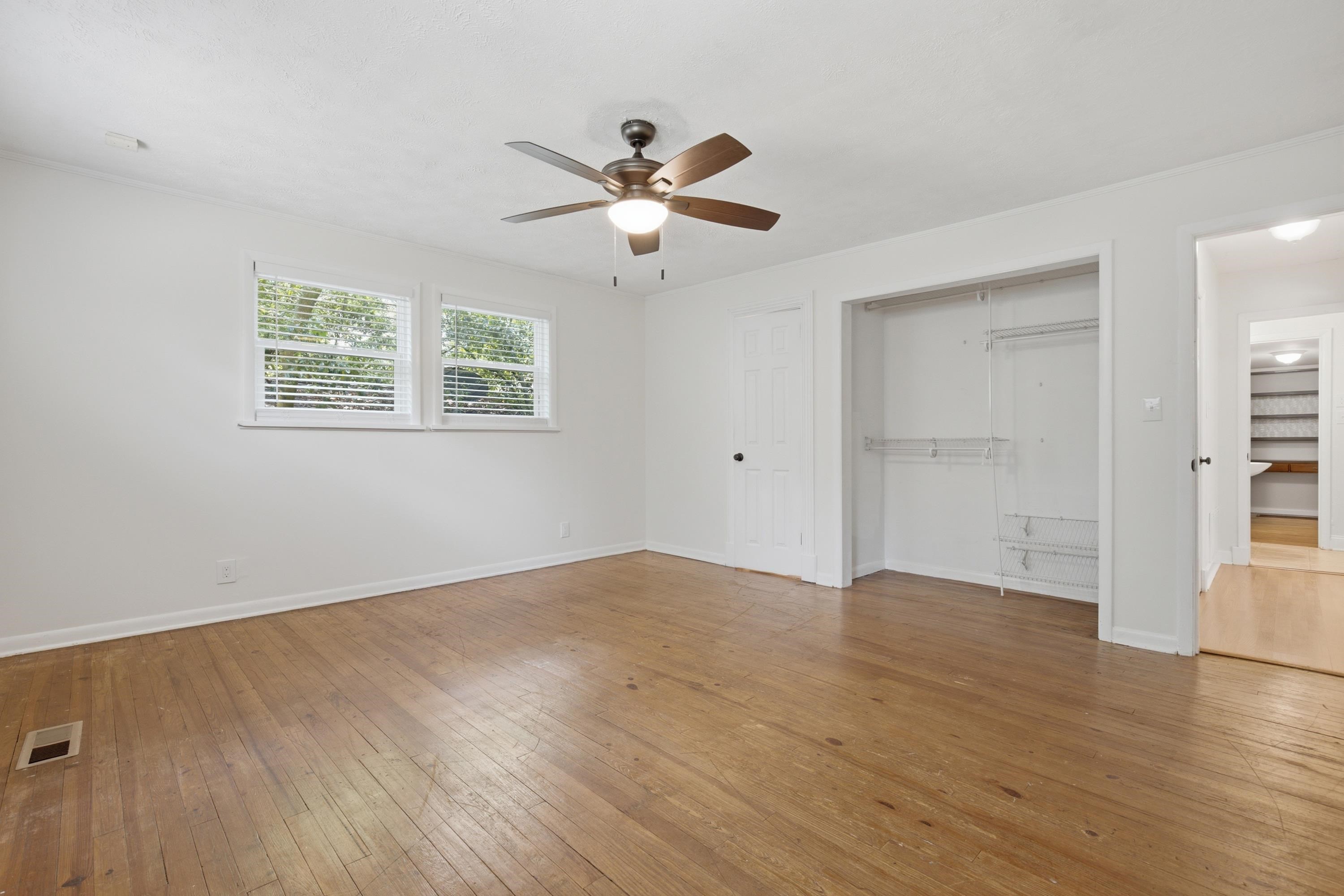 401 Midflow Street Tallahassee, FL 32304 - Photo 4 of 37