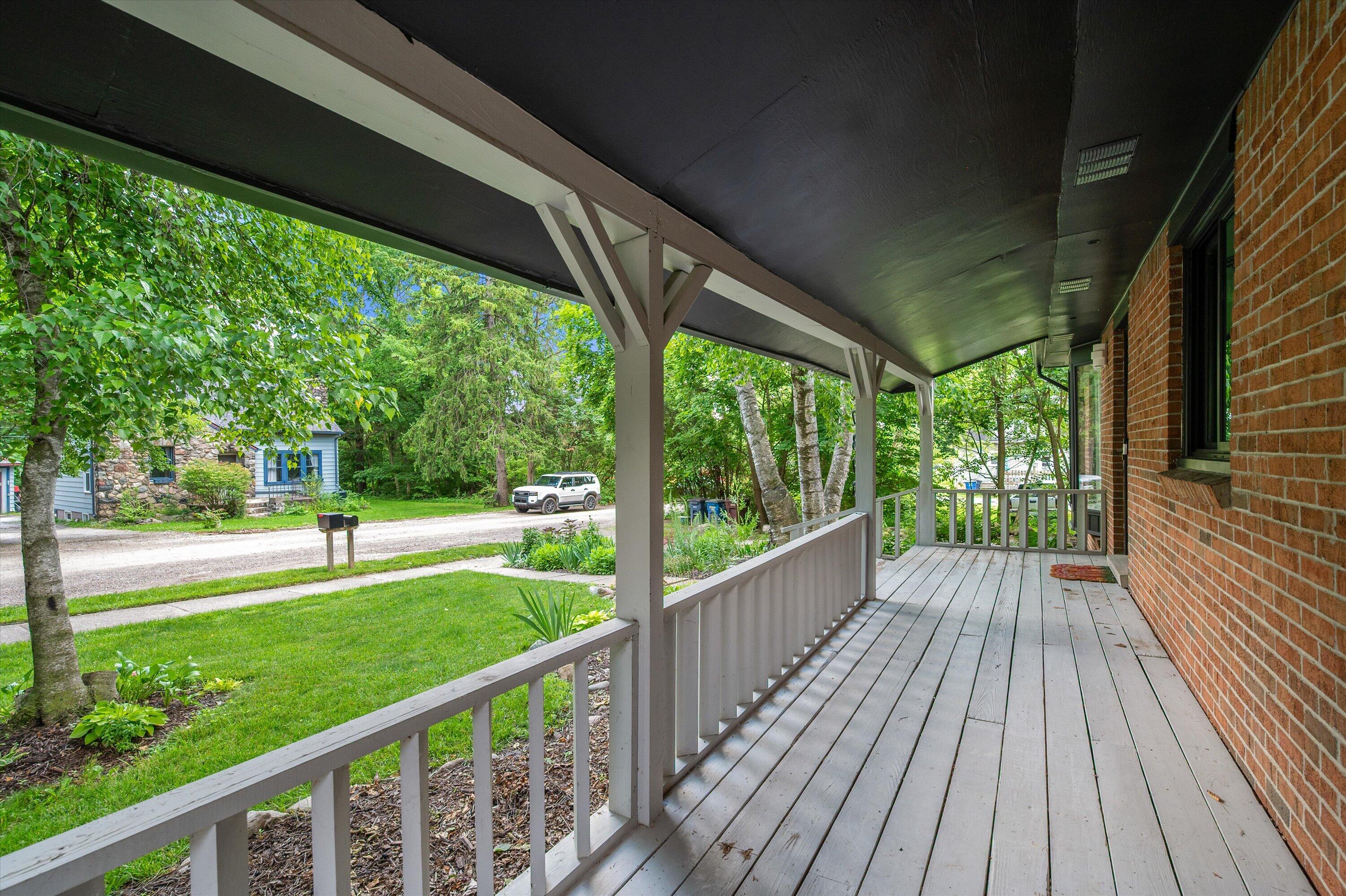2890 Kimberley Road Ann Arbor, MI 48104 - Photo 2 of 45 07-007