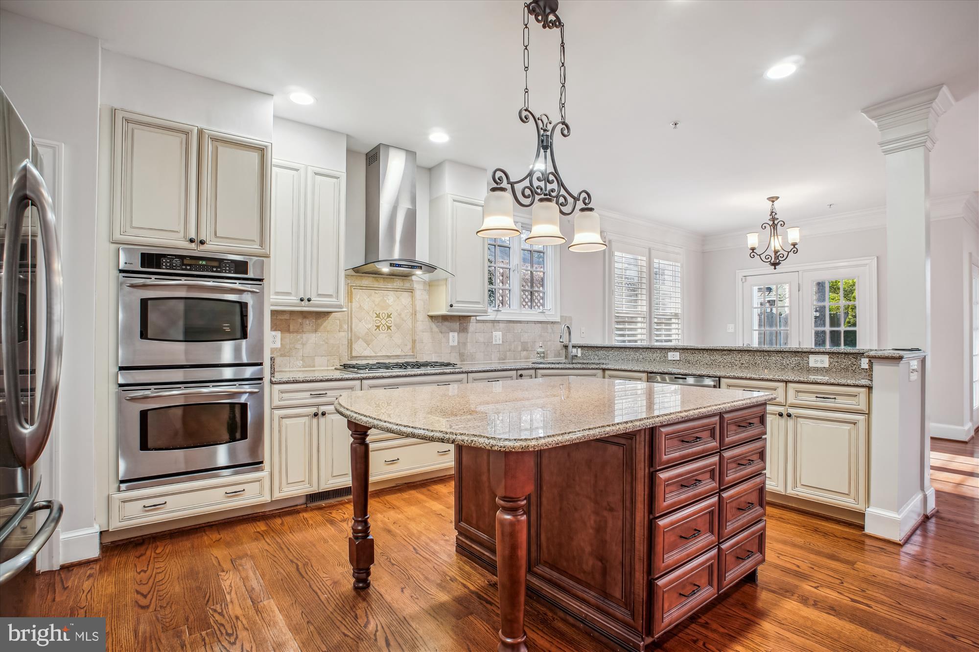 5512 Greentree Road Bethesda, MD 20817 - Photo 14 of 75 Kitchen