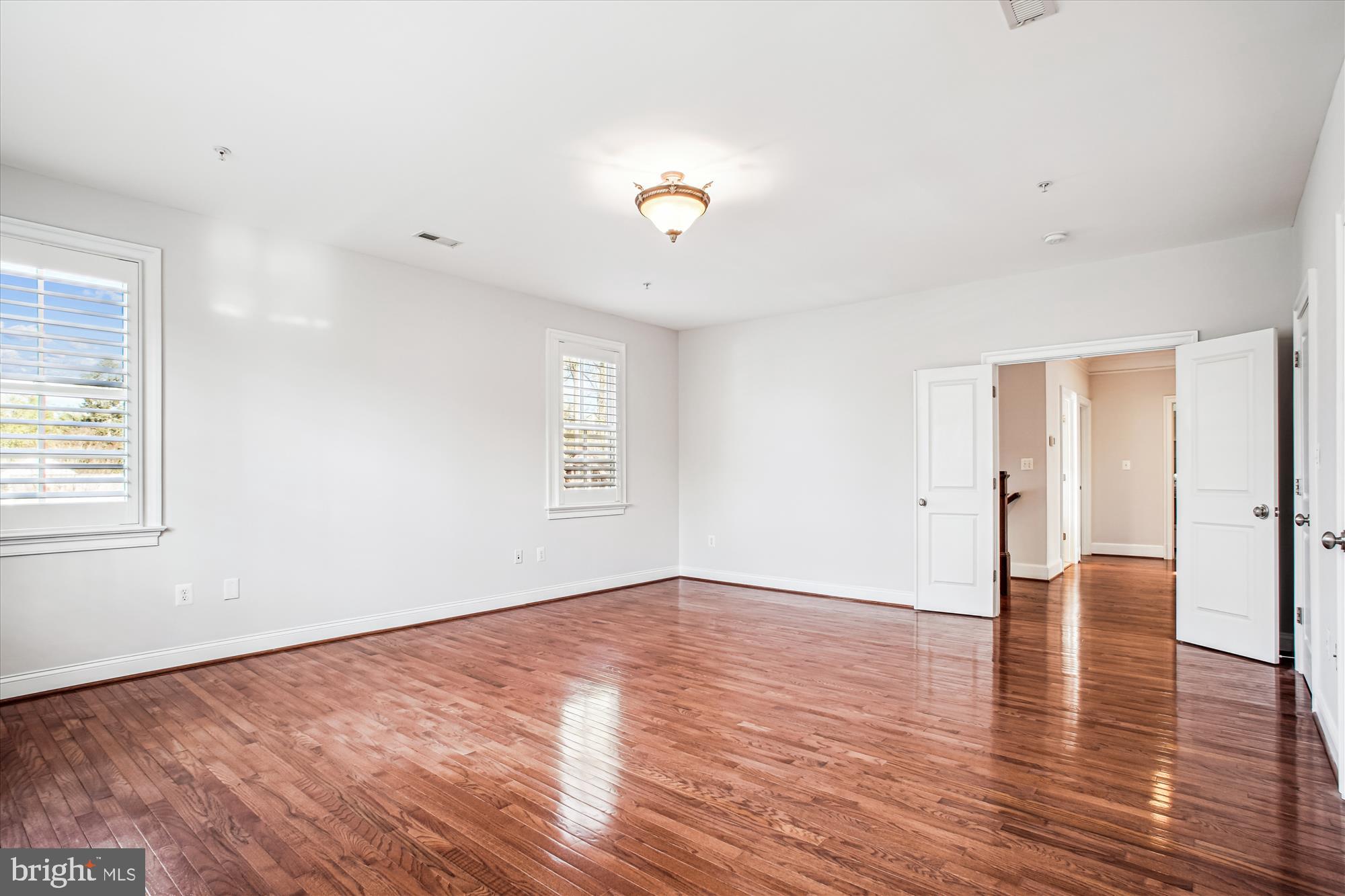 5512 Greentree Road Bethesda, MD 20817 - Photo 32 of 75 Primary Bedroom