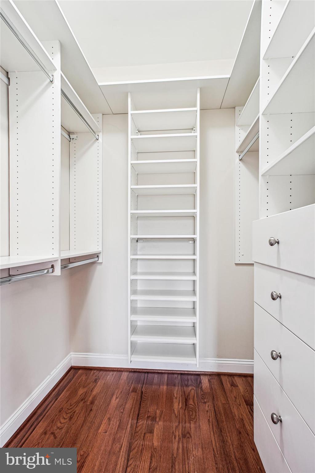 5512 Greentree Road Bethesda, MD 20817 - Photo 44 of 75 Walk In closet