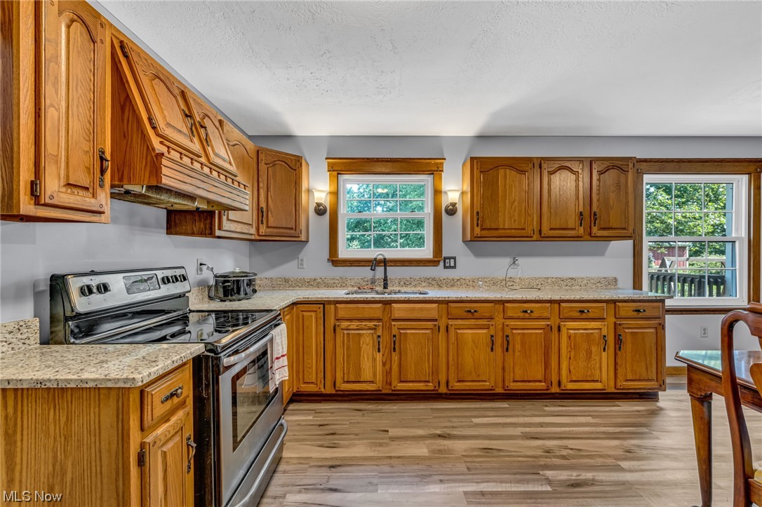 47916 Russia Road Amherst, OH 44001 - Photo 3 of 32 Kitchen
