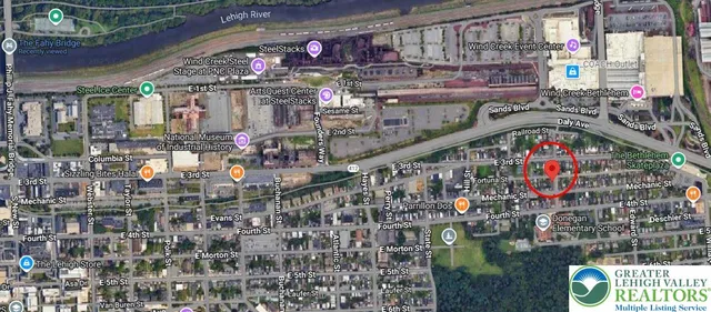 a black and white photo of a black and white wall