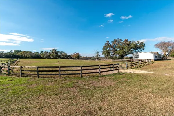 $1,950,000 | 5100 West Highway 329, Reddick, FL 32686
