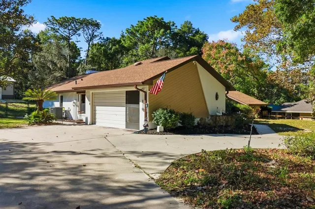 a view of house with street