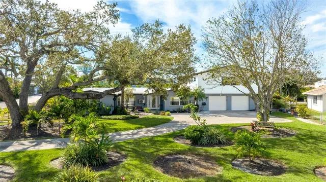 $775,000 | 333 Sally Lee Drive, Ellenton, FL 34222