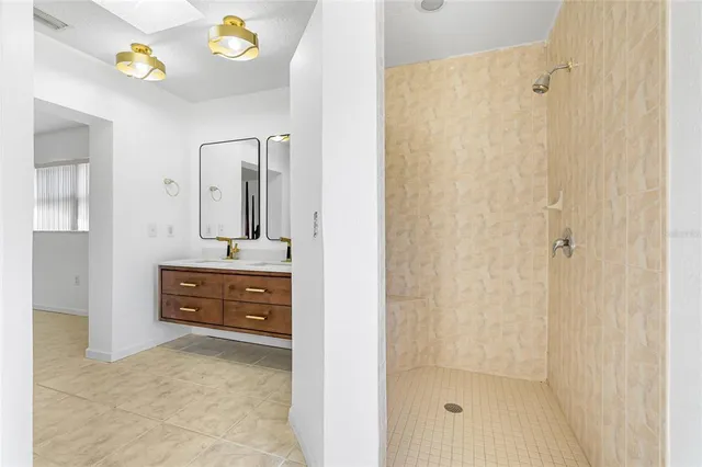 $775,000 | 333 Sally Lee Drive, Ellenton, FL 34222