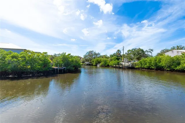 $775,000 | 333 Sally Lee Drive, Ellenton, FL 34222