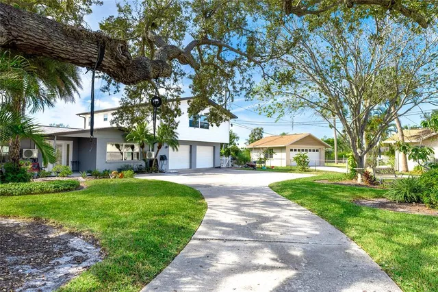 $775,000 | 333 Sally Lee Drive, Ellenton, FL 34222