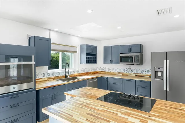 $775,000 | 333 Sally Lee Drive, Ellenton, FL 34222