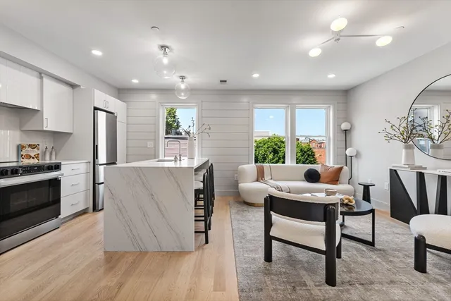 $599,000 | 88 Maverick Street, Unit 4, Boston, MA 02128