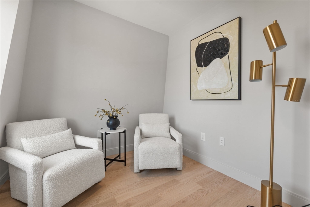 88 Maverick Street, Unit 4 Boston, MA 02128 - Photo 13 of 16