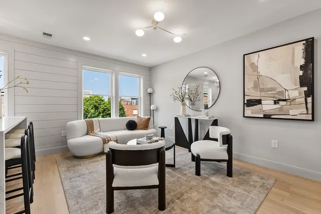 $599,000 | 88 Maverick Street, Unit 4, Boston, MA 02128