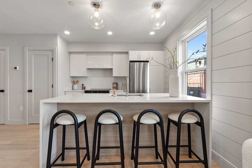 88 Maverick Street, Unit 4 Boston, MA 02128 - Photo 7 of 16