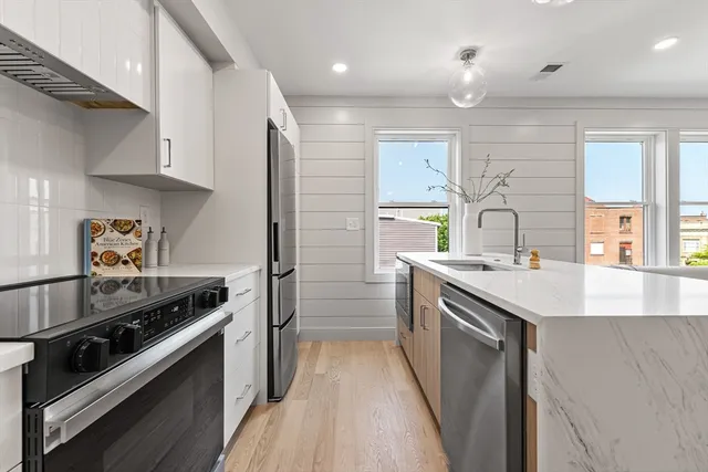 $599,000 | 88 Maverick Street, Unit 4, Boston, MA 02128