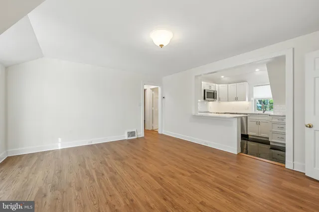 $3,000 | 22 Center Meeting Road, Unit B, Wilmington, DE 19807