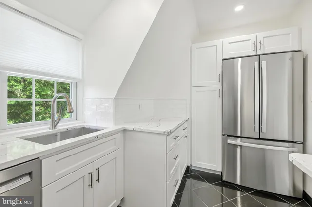 $3,000 | 22 Center Meeting Road, Unit B, Wilmington, DE 19807