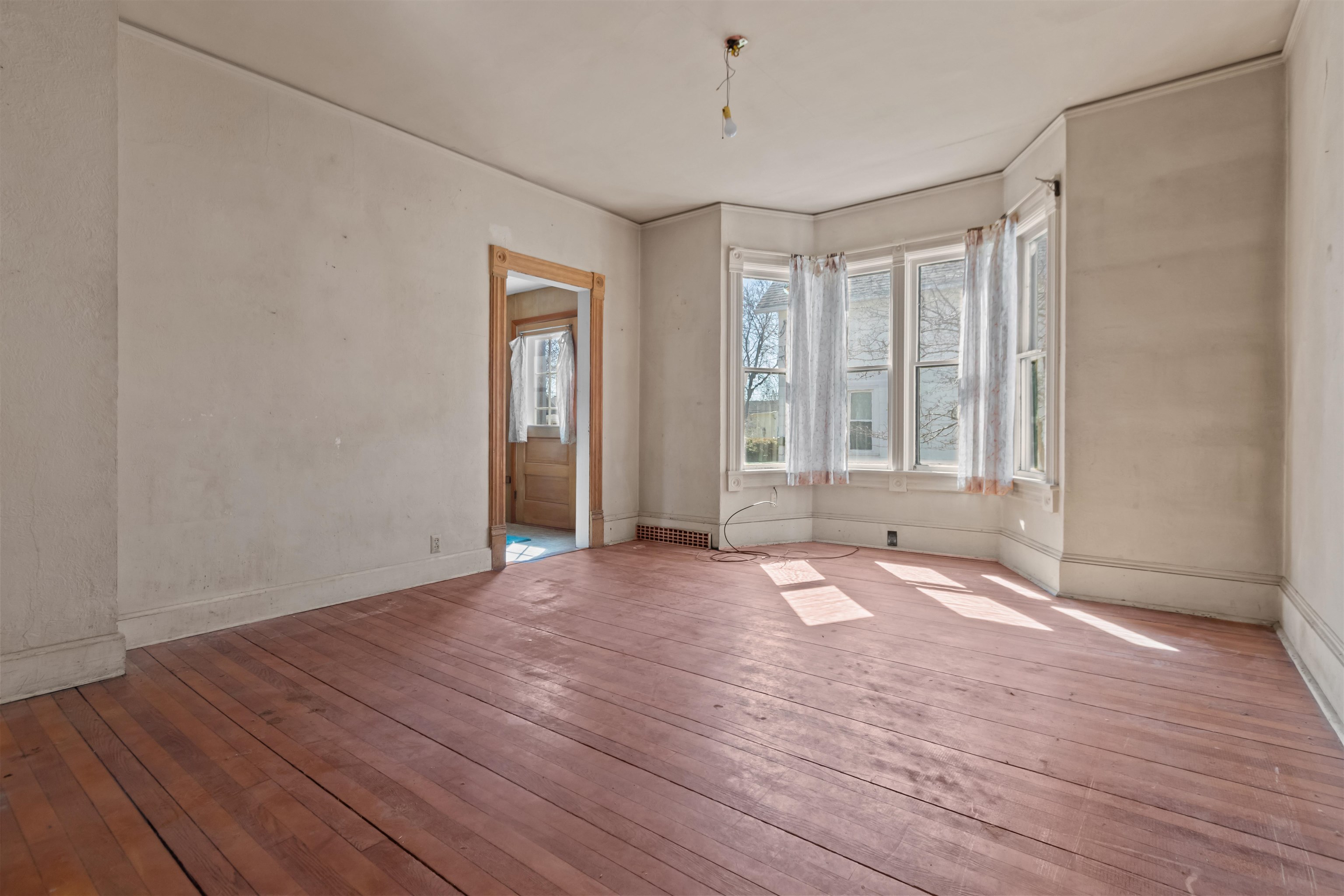 543 North State Street Appleton, WI 54911 - Photo 2 of 36