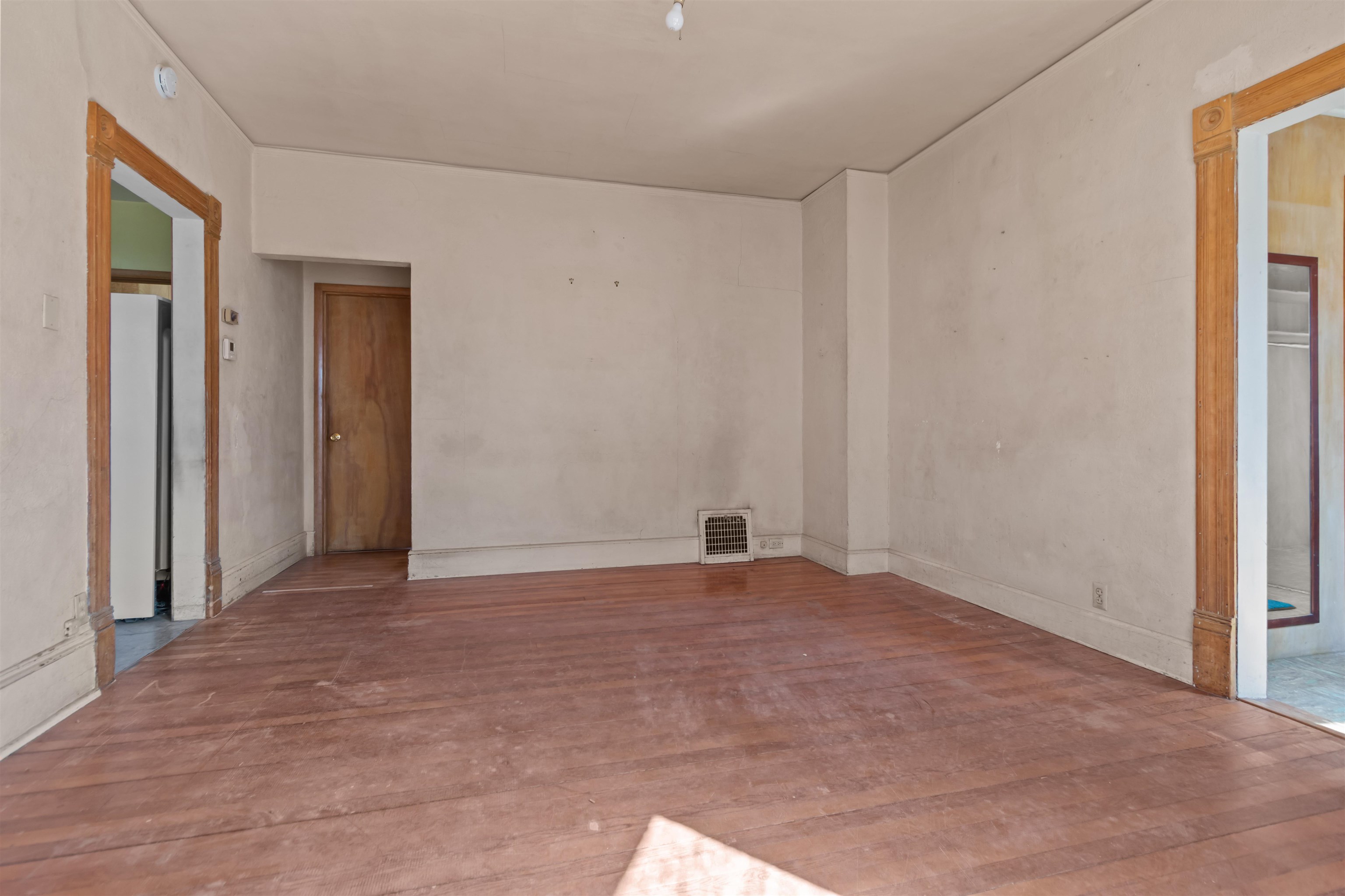 543 North State Street Appleton, WI 54911 - Photo 5 of 36