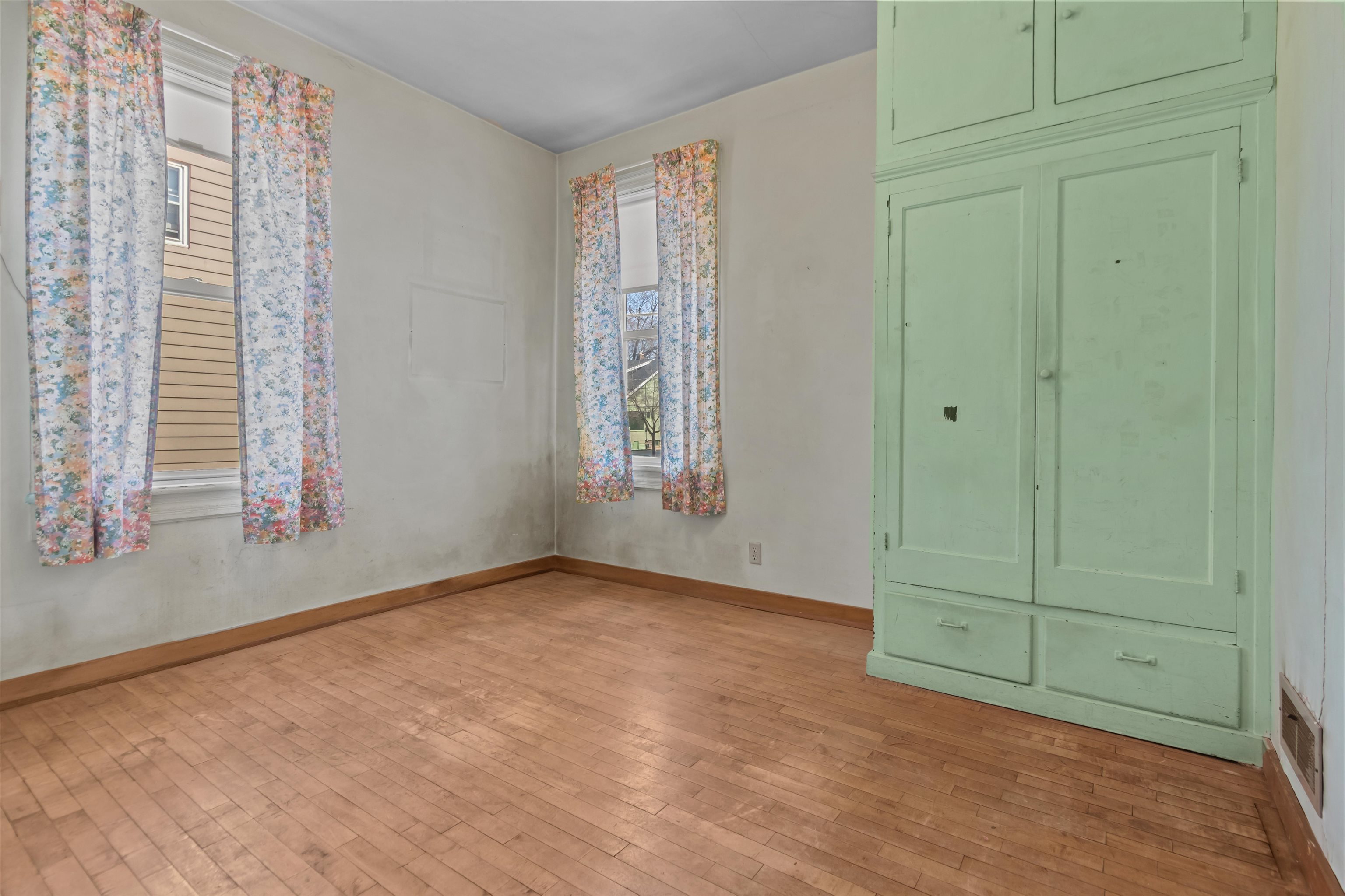 543 North State Street Appleton, WI 54911 - Photo 8 of 36