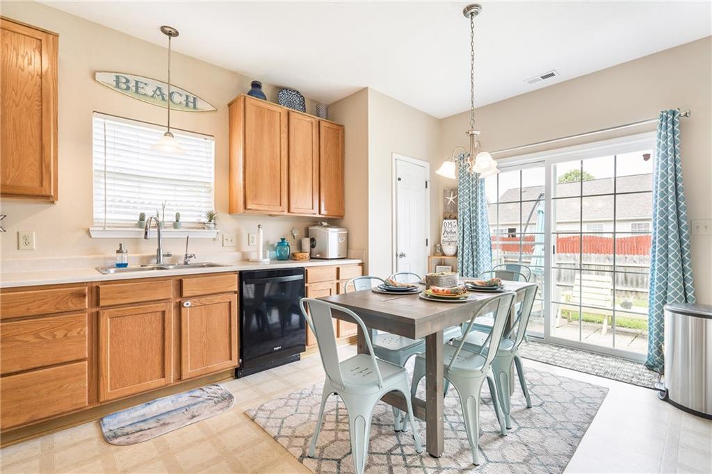 12336 Schoolhouse Road Fishers, IN 46037 - Photo 12 of 27 Gallery Image 12