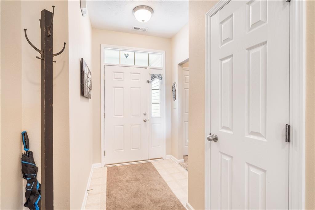 12336 Schoolhouse Road Fishers, IN 46037 - Photo 6 of 27 Gallery Image 6