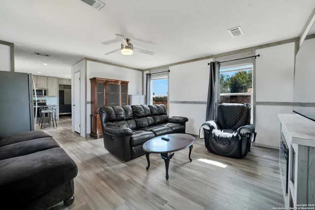 $209,000 | 77 Cielo Way, Lytle, TX 78052