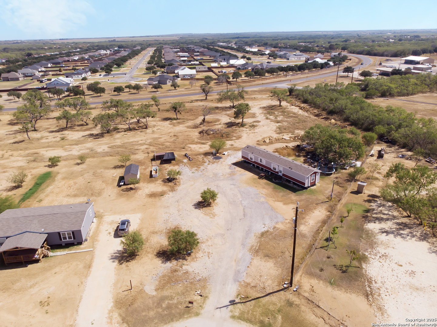 77 Cielo Way Lytle, TX 78052 - Photo 11 of 13