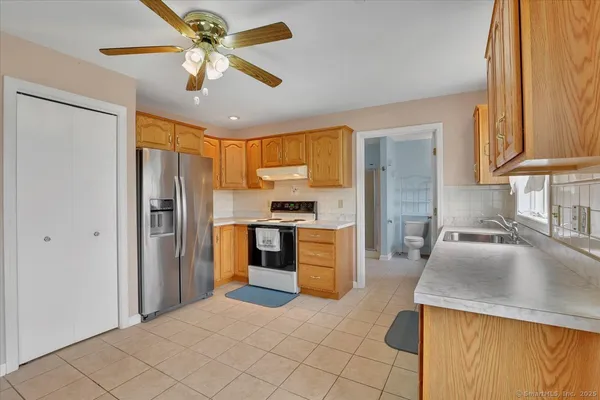 $720,000 | 107 Trumbull Lane, South Windsor, CT 06074