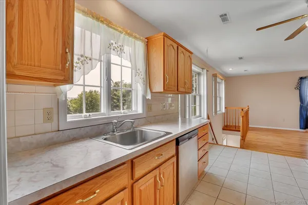 $720,000 | 107 Trumbull Lane, South Windsor, CT 06074