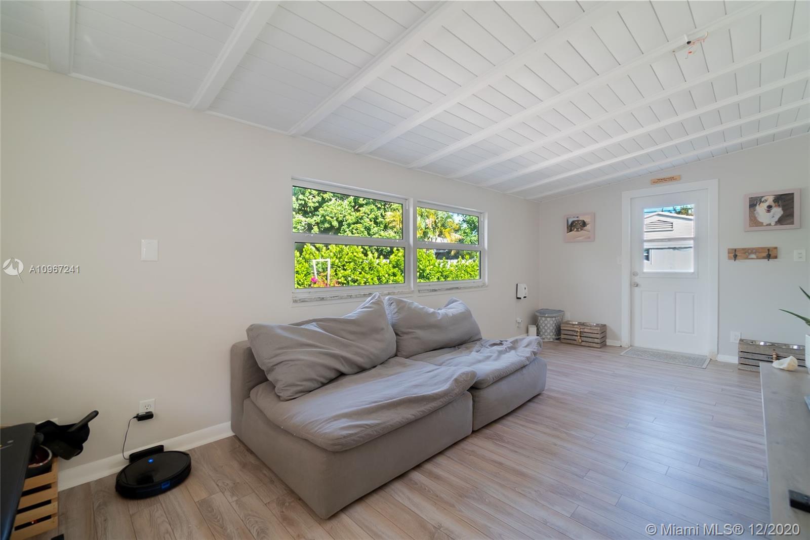 151 Gregory Road West Palm Beach, FL 33405 - Photo 17 of 29